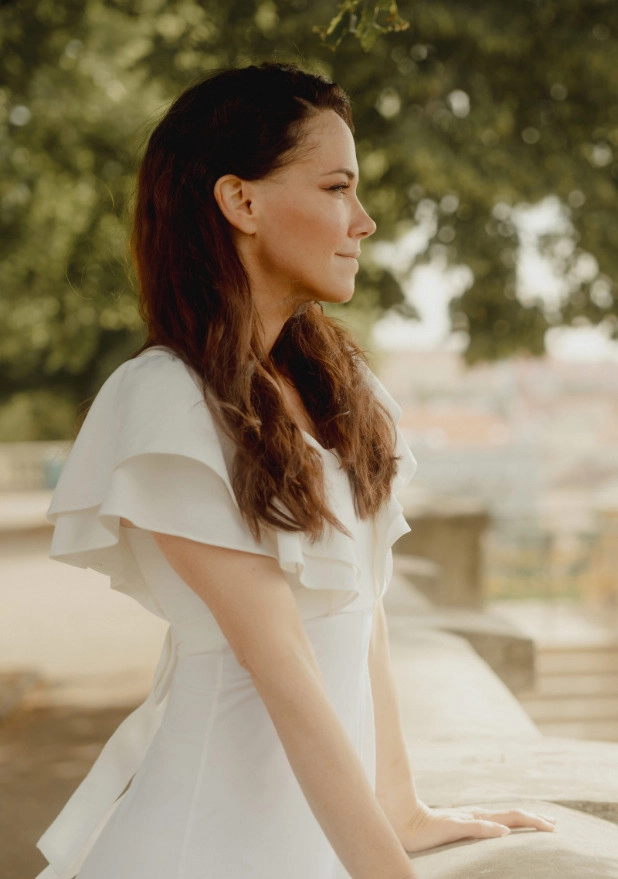 Portrét jazzové zpěvačky Hetty Kate